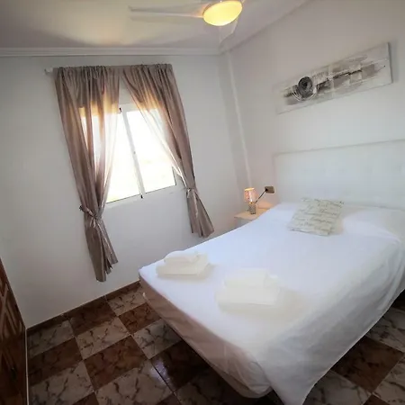 House Rubi Apartman Orihuela